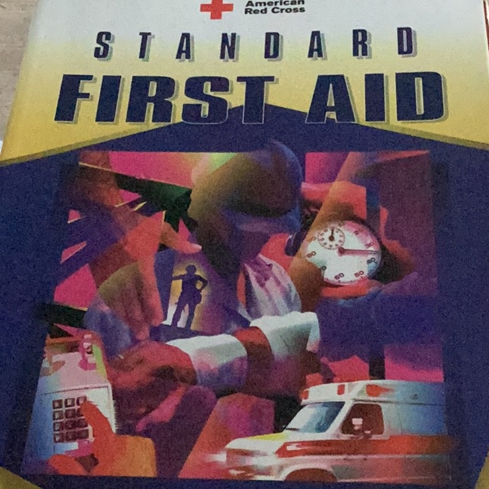 Standard First Aid Guide - Picture 1 of 6